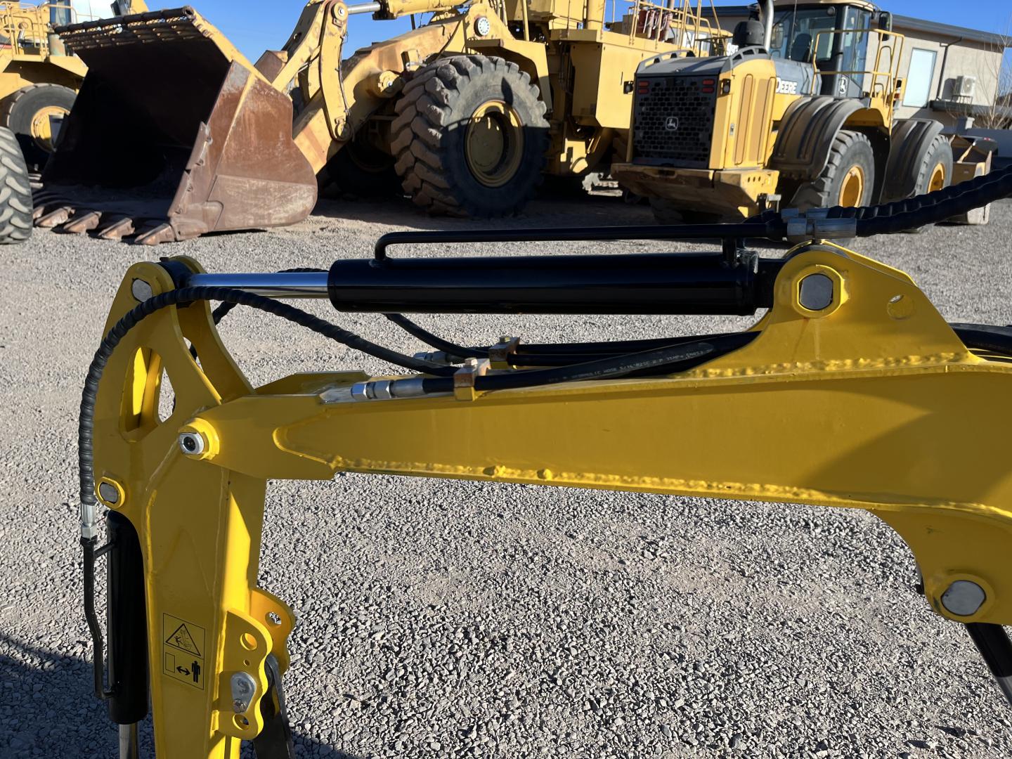 ./imagenes/INVOICE/2019/17383/MINIEXCAVADORA AGROTK QH12 (29).JPG